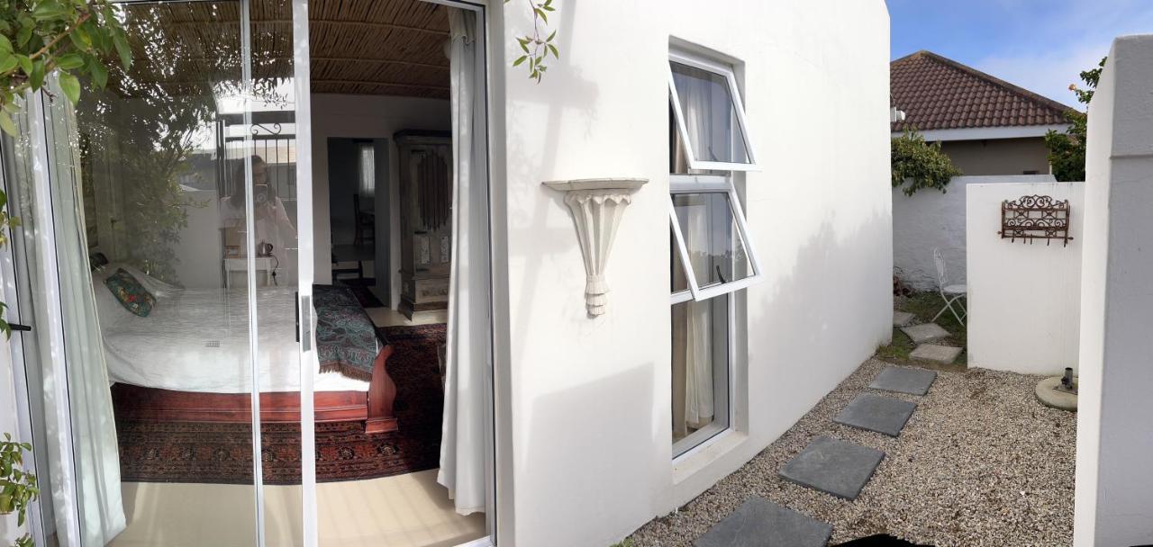 De La Fontaine Guest Cottage And Pool View Luxury Suite Plettenberg Bay Esterno foto